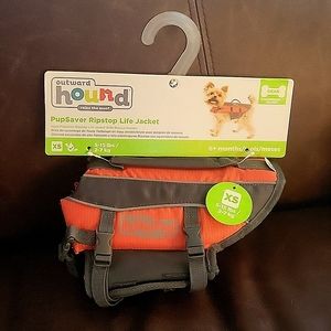 Dog life jacket